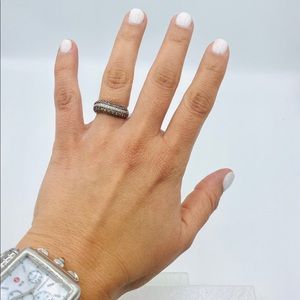 LeVian 14kt gold chocolate diamond wavy ring.